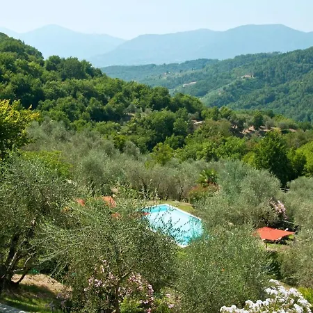 La Querce Sleeps 13 Wifi Βίλα