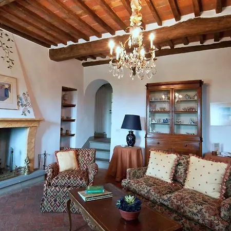 La Querce Sleeps 13 Wifi