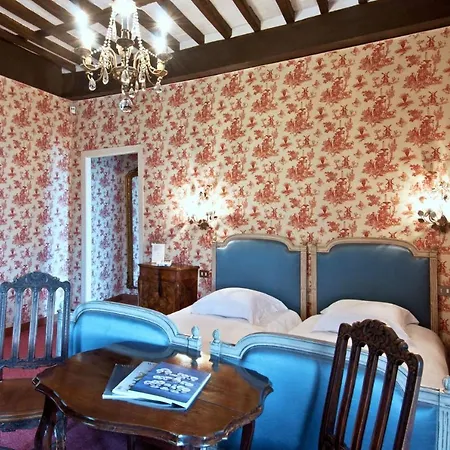 La Querce Sleeps 13 Wifi *